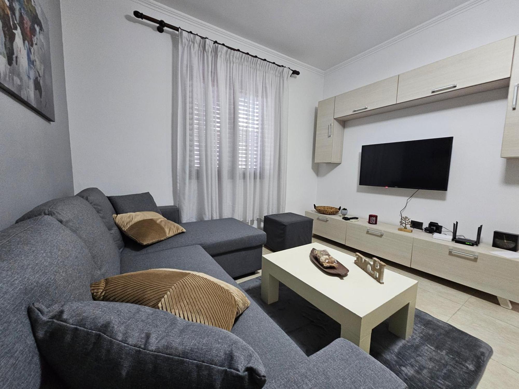 Wanderlust Tirana 2 Apartamento Exterior foto