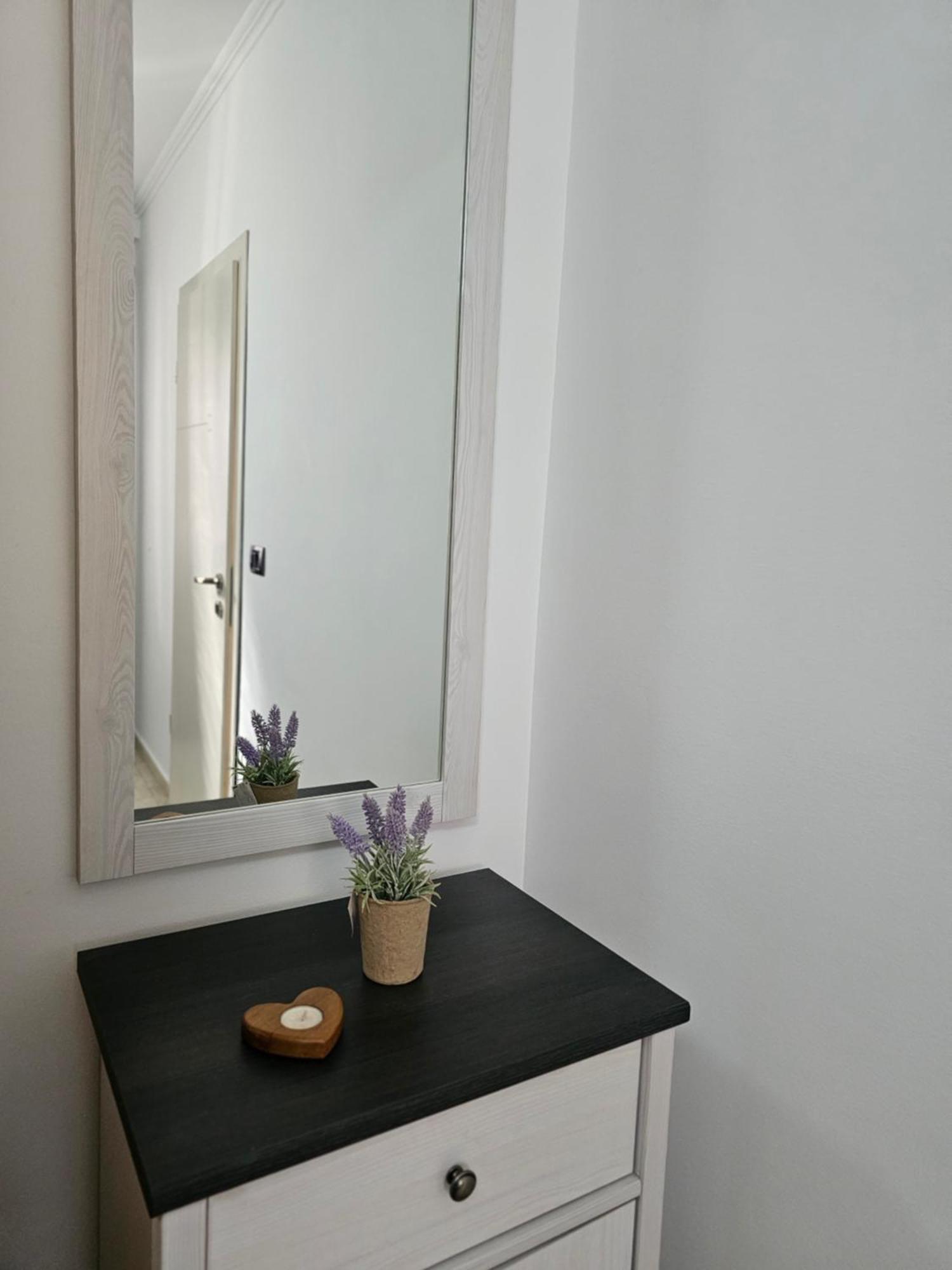 Wanderlust Tirana 2 Apartamento Exterior foto